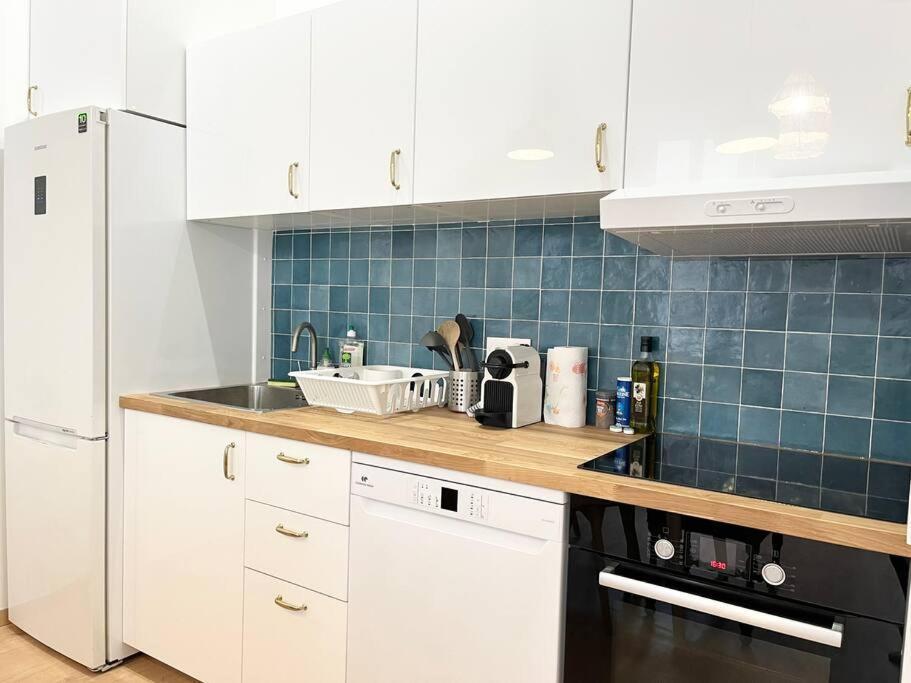 Pleasant 3-Bedroom Flat In The Center Of Marsilya Dış mekan fotoğraf